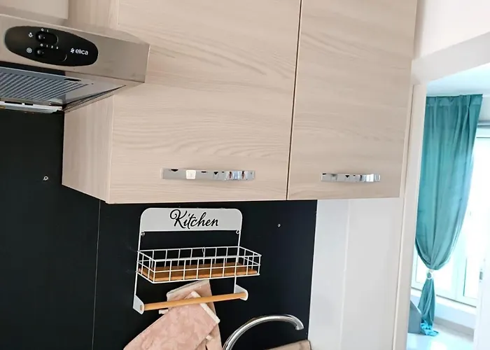 Jeb's Sweet Rooftop شقة